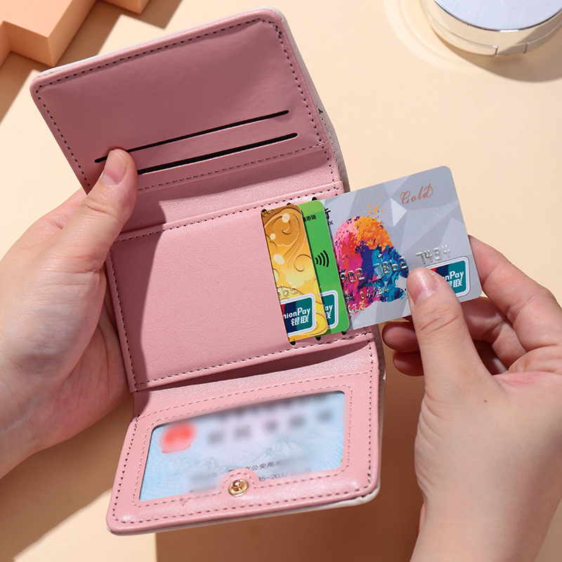 The Amazing Digital Circus Gel – Card Top Loader Bewertung und Preis